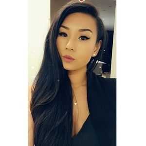 Meet your Posher, Em